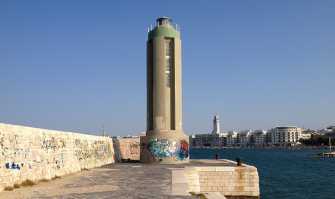 ''Mi immergo'': il molo Sant'Antonio ripulito dai rifiuti dopo vent'anni